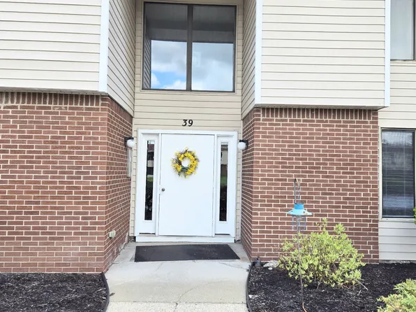 39 Bee Hunter Ct Unit B, East Amherst, NY 14051