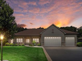 25020 Runyard Way E, Trevor, WI 53179