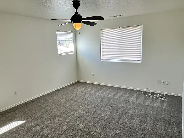4059 Thoroughbred Ave SE — Photo 8