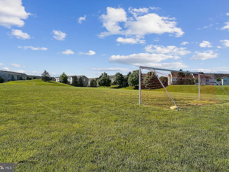44030 Gala Cir — Photo 34