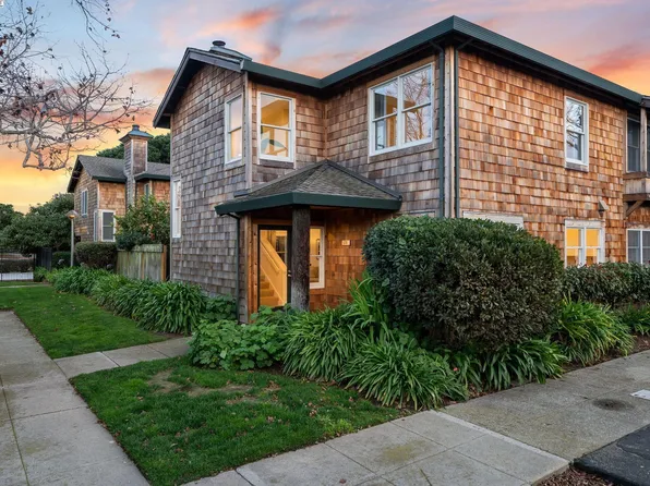 676 Centre Ct, Alameda, CA 94502