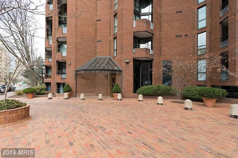 Welcome home to West End Place !