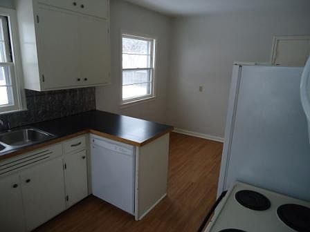 5th image of 1755 Tatum St