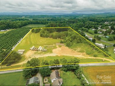 2433 Upward Rd, Flat Rock, NC, 28792