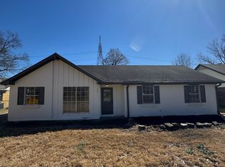 717 Valley Springs Dr, Southaven, MS 38671