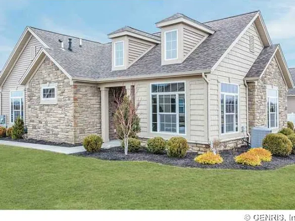 5097 Cheshire Glen Rd, Canandaigua, NY 14424