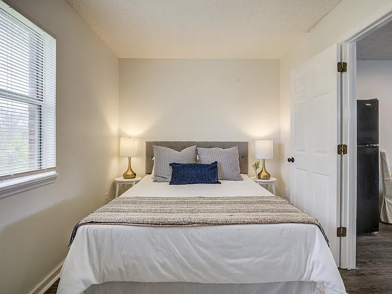 714 N North St #6 — Photo 15