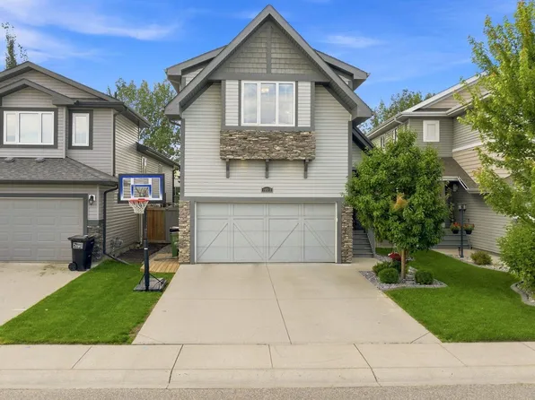16512 140th St NW, Edmonton, AB T6V 0K7
