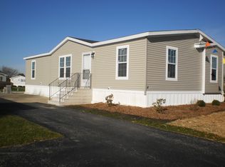 4 Bobwhite Ln, Beecher, IL 60401