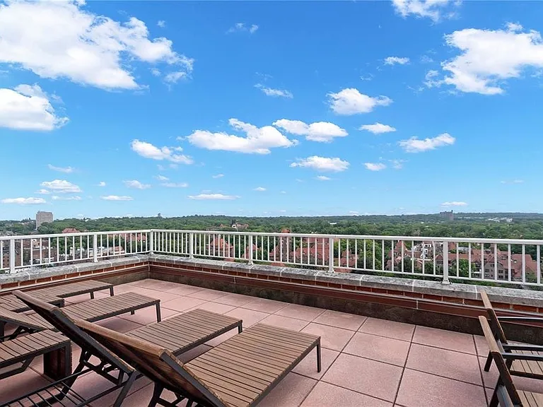 10740 Queens Blvd #11L — Photo 26