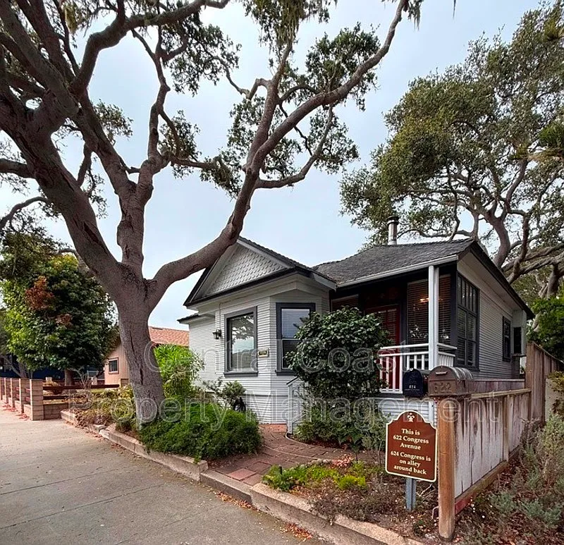 3 bed, 2.0 bath, 1400 sqft, $4,550 — Photo 1