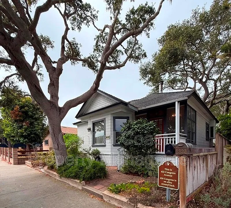 622 Congress Ave