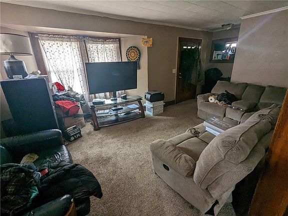 2nd image of 1311 Jay St