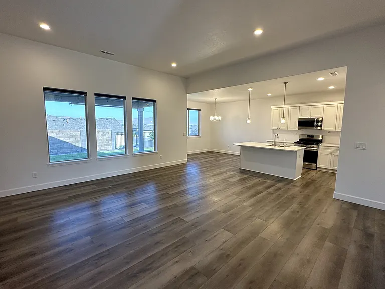 707 Athens Dr — Photo 16