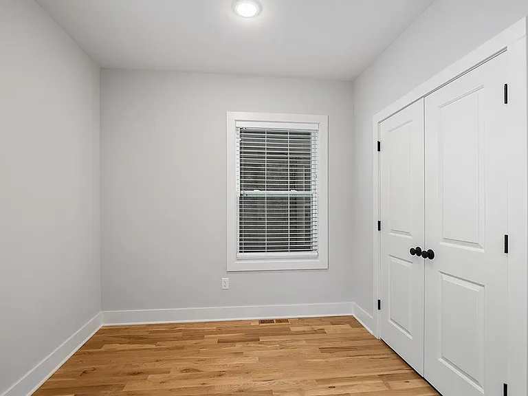 411 11th St NW #1 — Photo 7