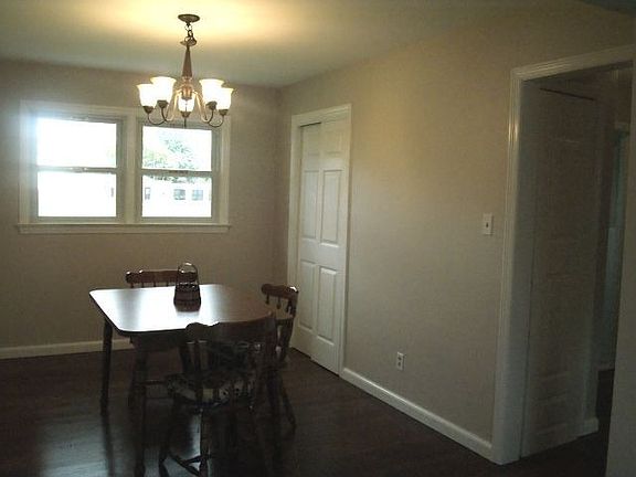 2nd image of 44 Pulaski Dr