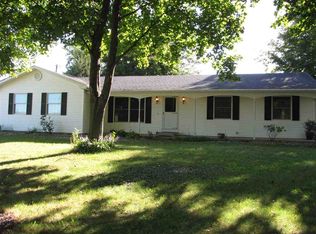 12915 W County Line Rd S, Roanoke, IN 46783