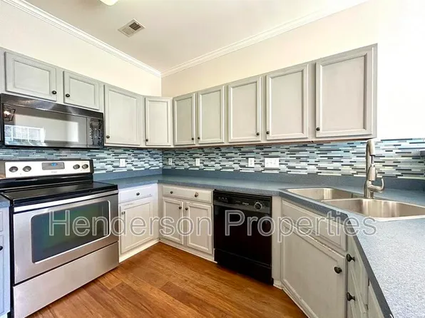 2132 Sardony Ln, Charlotte, NC 28213