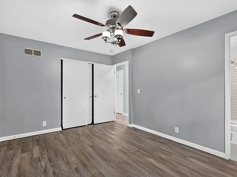 3444 Woodpath Dr — Photo 35