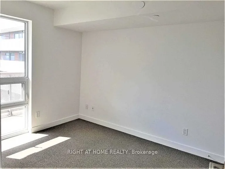 120 Varna Dr #525 — Photo 7