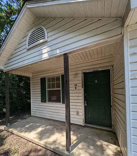 208 Broad St Photo 1