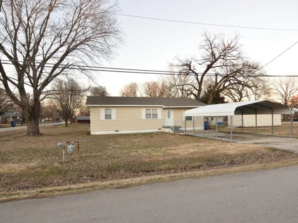 120 W 5th St, South Coffeyville, OK 74072