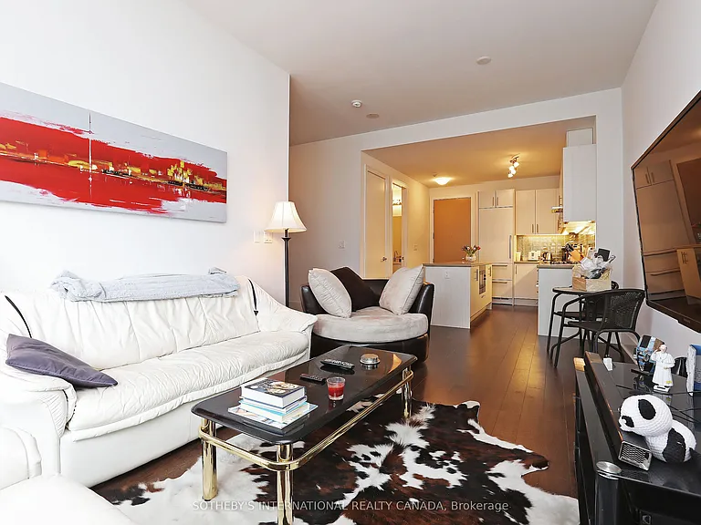 29 Queens Quay E #811 — Photo 8