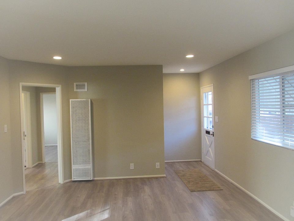Living Room and Entry