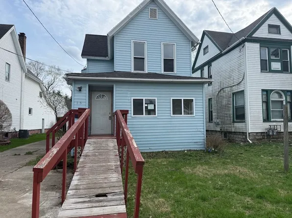 15 Maple St, Batavia, NY 14020