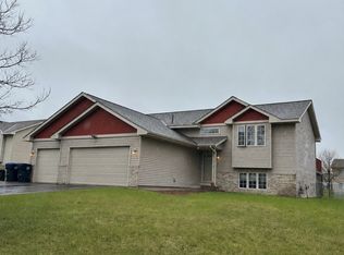 3727 Woodside Dr, Monticello, MN 55362