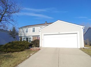 115 N Walnut Ln, Schaumburg, IL 60194