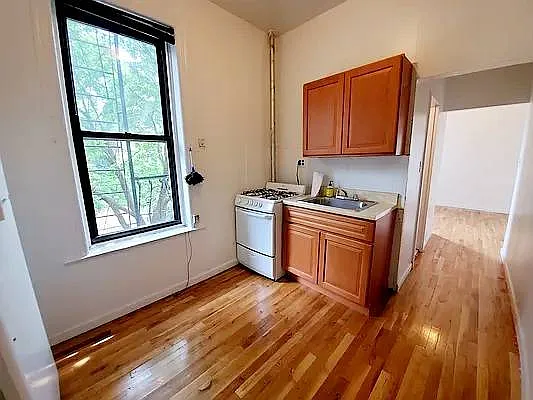Rented by Brooklyn Property Group LLC | media 6