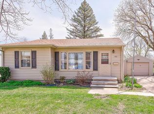 1020 N 13th St, Estherville, IA 51334