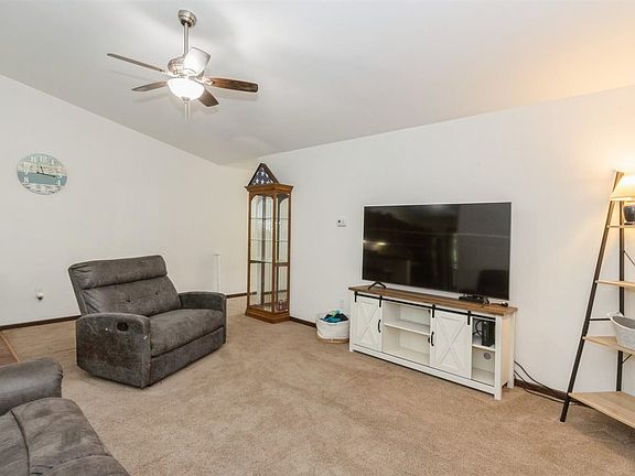 5th image of 106 Copeland Ln