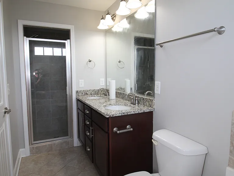 1031 Westhaven Blvd — Photo 7