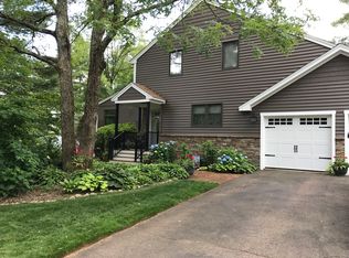 4 Eastgate Dr, Coventry, RI 02816