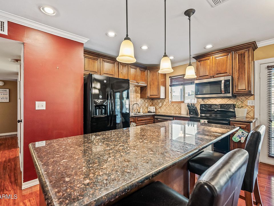 1st image of 762 E CARLA VISTA Drive