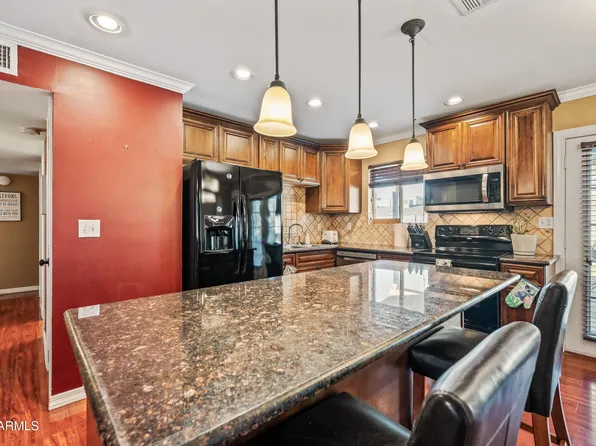 762 E CARLA VISTA Drive, Chandler, AZ 85225