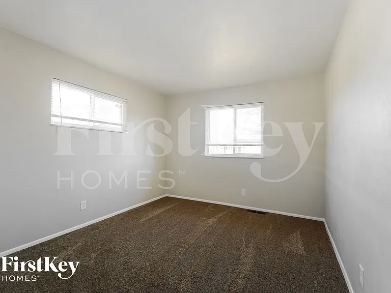 4619 Villa Knoll Dr — Photo 13