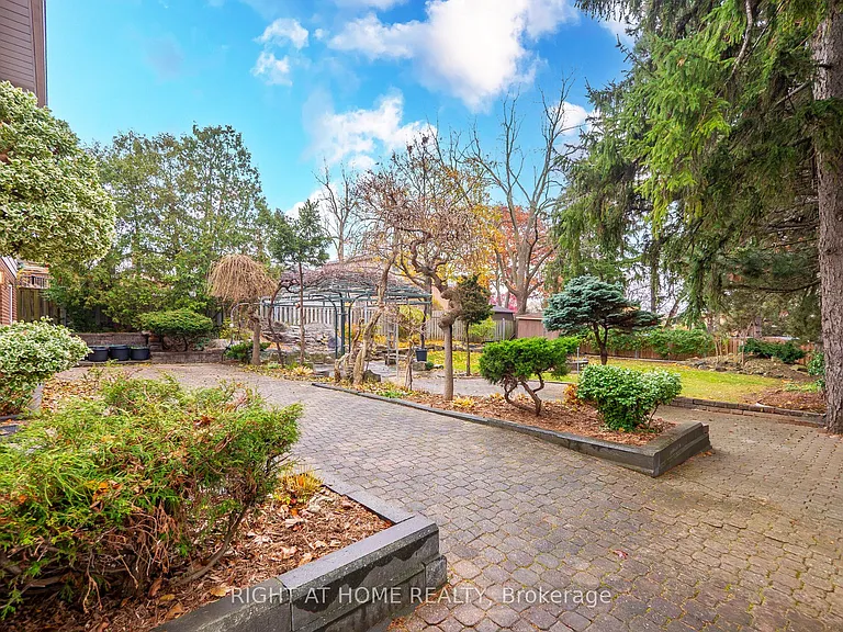 20 Pine Ridge Ln — Photo 38