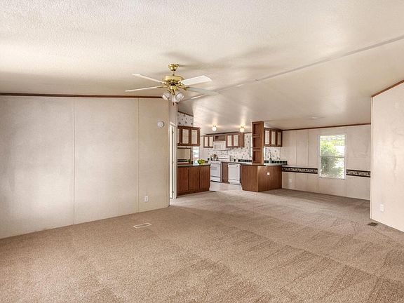 5th image of 1531 E Helena Dr