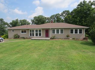 217 Fairview Ln, Marietta, OH 45750