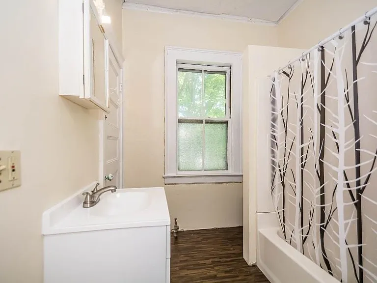 328 Wilder St #9 — Photo 9