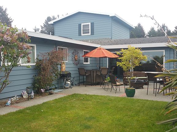 2nd image of 2290 Burns Dr
