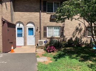 35 Mountain Village Rd UNIT 12, Waterbury, CT 06706