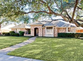 8826 Kenton Dr, Dallas, TX 75231