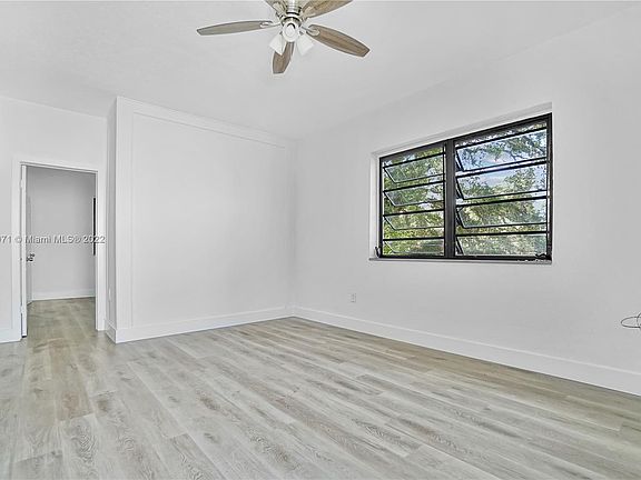 5th image of 3043 NW 15th St #1