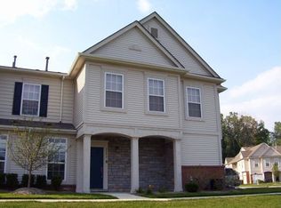 25674 Maritime Cir N, Harrison Twp, MI 48045