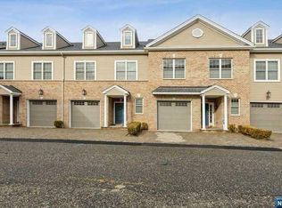 154 Rio Vista Ln, Northvale, NJ 07647