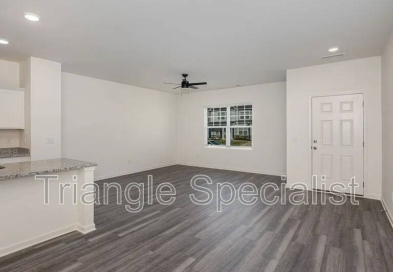 1876 Knights Crest Way — Photo 11